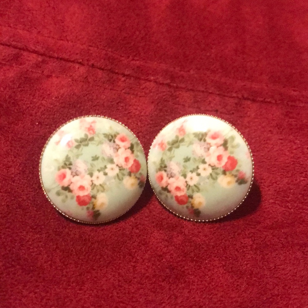Floral earrings